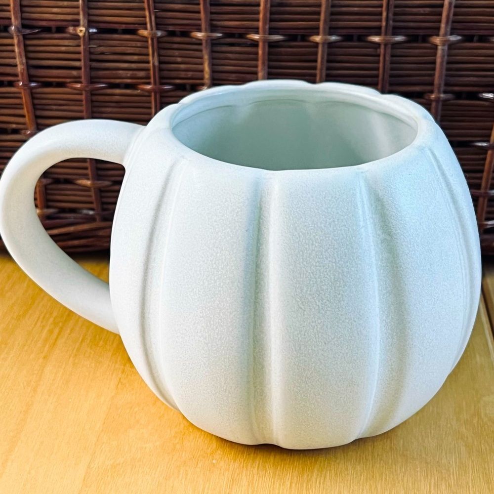 White Pumpkin Mug Stoneware